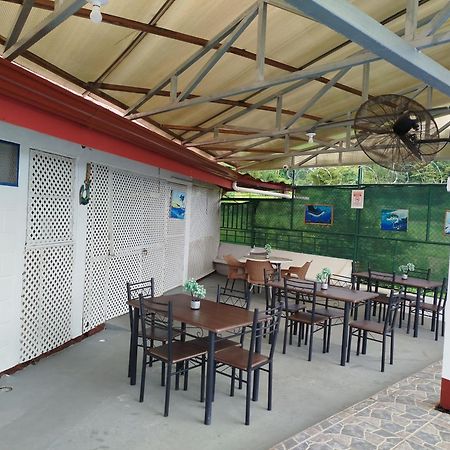 Hotel Pez Gallo Гольфито Экстерьер фото